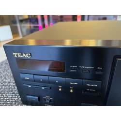 TEAC V-5000