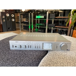 AKAI AM-U01