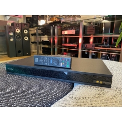 SONY UBP-X800