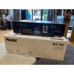 MAGNAT MA700
