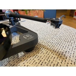 Rega Planar P8 + Testina ANIA