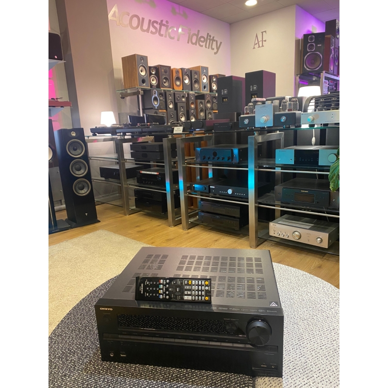 ONKYO TX-NR737