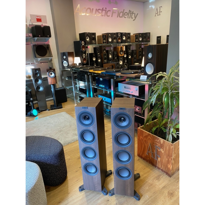 KEF Q550
