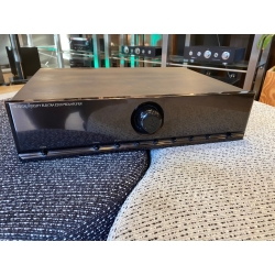 Musical Fidelity Elektra E200 (PRE) + Musical Fidelty Elektra E300 (FINALE)